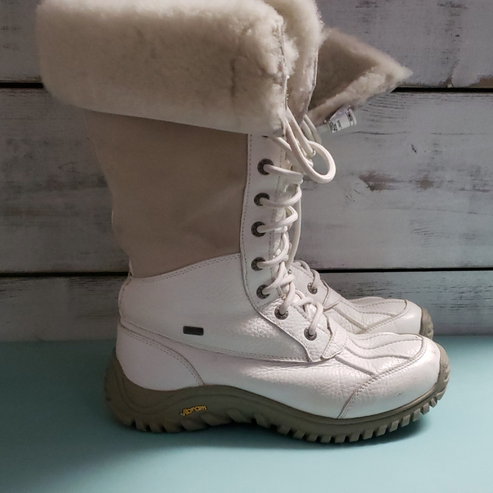 Ugg Snow boots